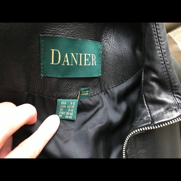 Danier 3/4 length leather jacket - Picture 12 of 15